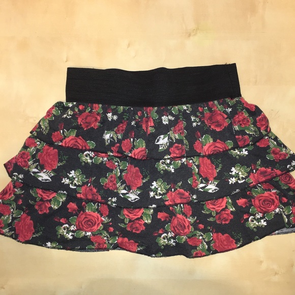 SWS Tiered Ruffle Skirt with Elastic Waistband - Picture 3 of 6